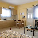 Mirella Apartment *