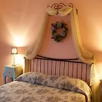 Mirella Apartment
