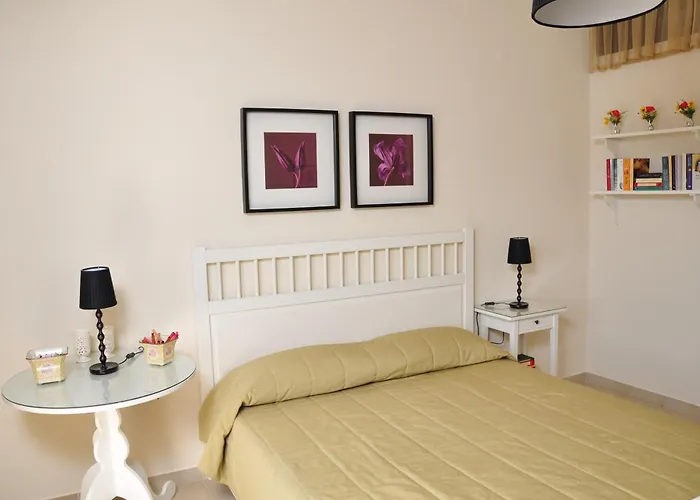 Mirella Loutra Oreas Elenis