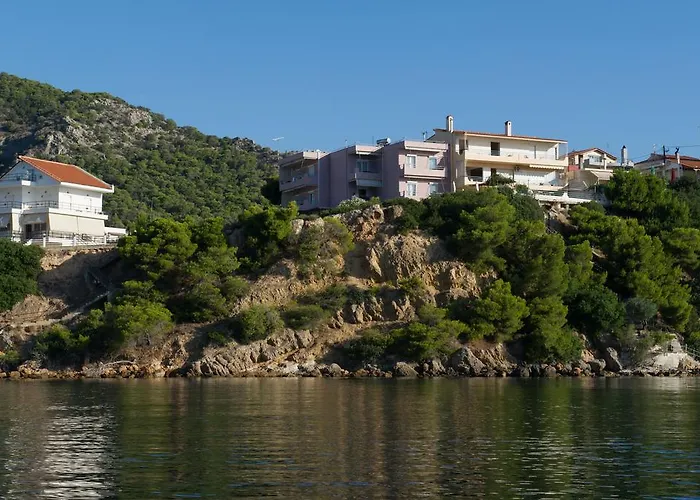 Mirella Loutra Oraias Elenis